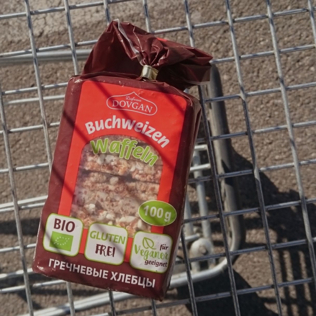 Puffed buckwheat crackers in a cart.