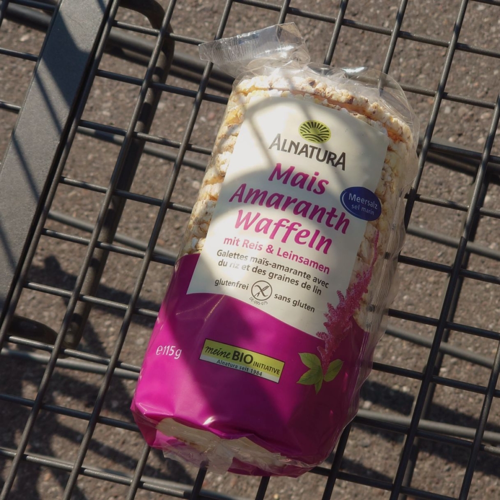 Glutenfree crackers in a shopping cart.