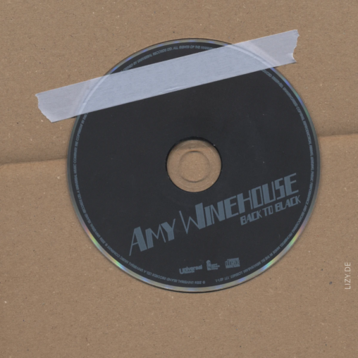 Image of the cd: Back to black by Amy Winehouse.