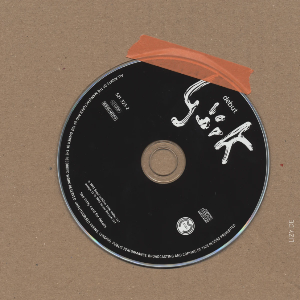Picture of the cd: Debut by Björk.